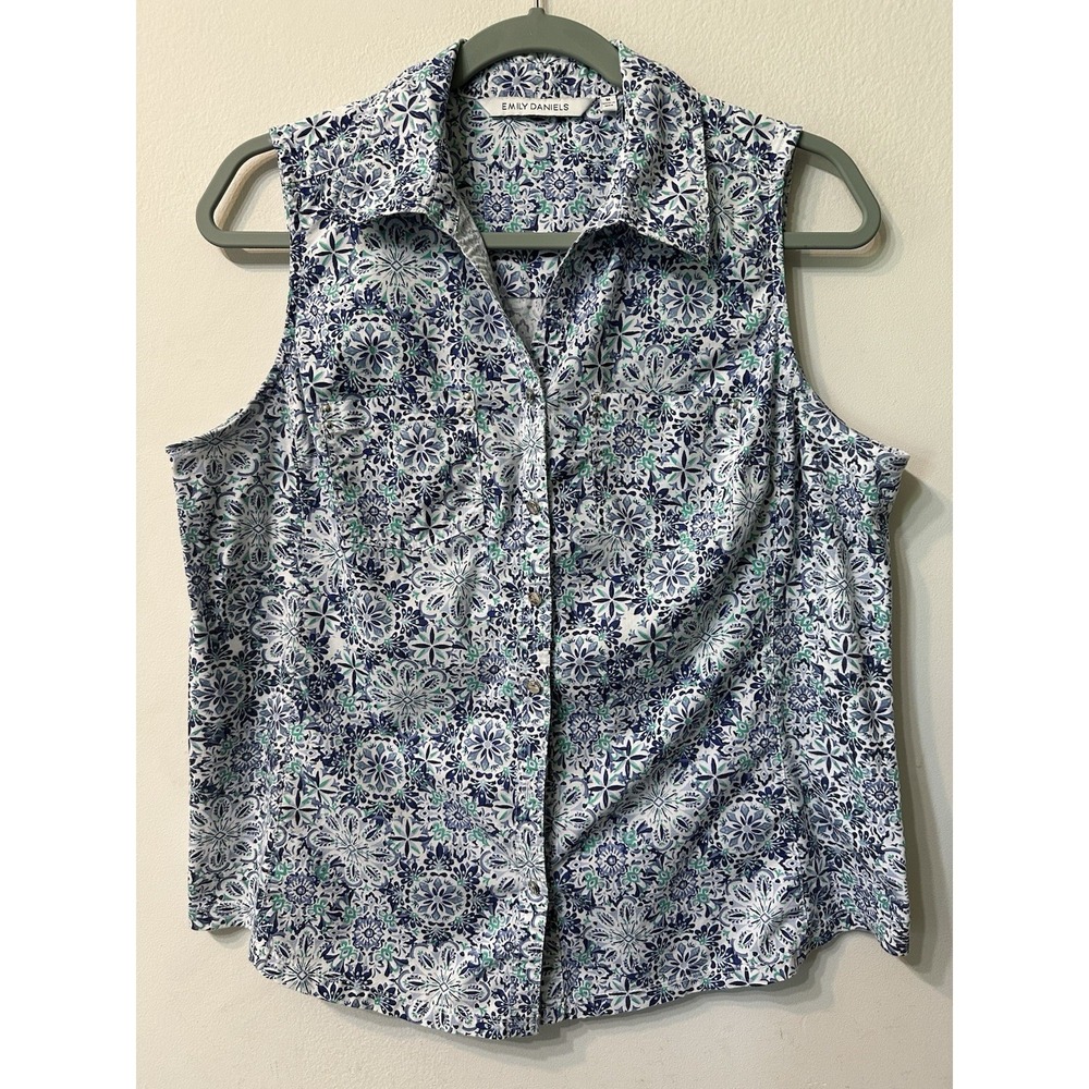 Emily Daniels Sleeveless Button Up Top Size M Blue Geometric Mandala Studded